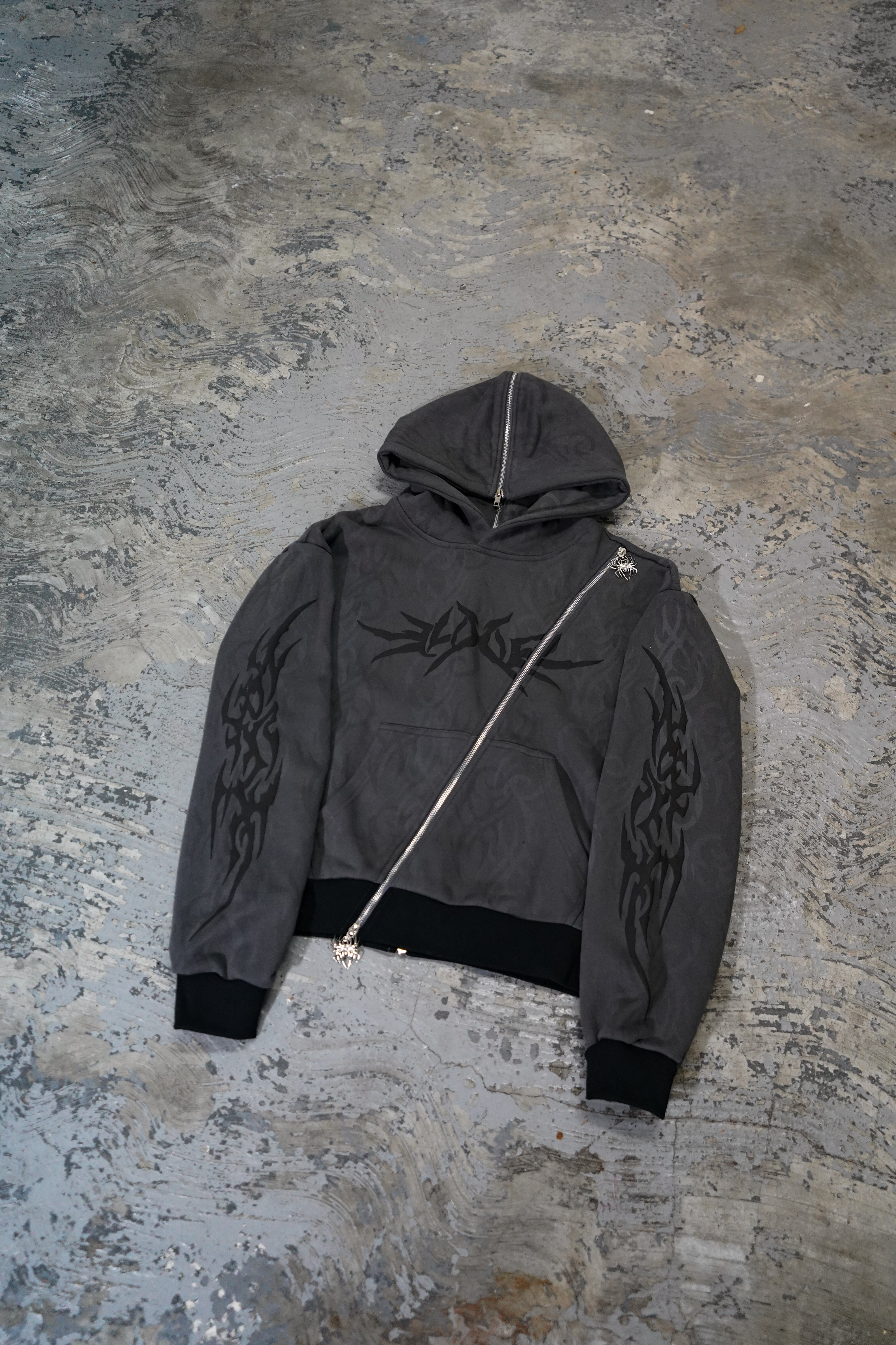 Elixir Diagonal Tribal Gray Zip-Up