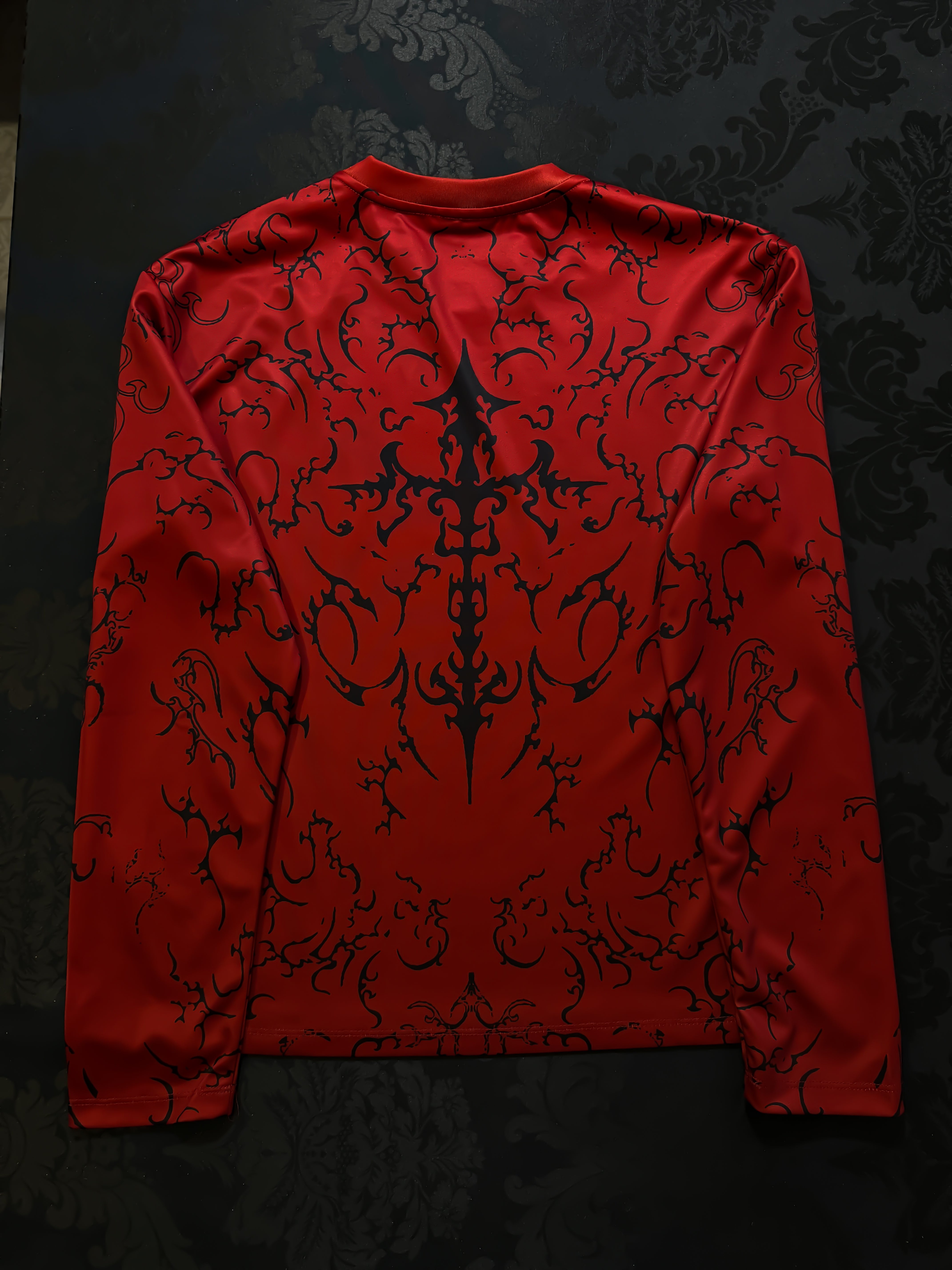 Elixir Tribal Red Long-Sleeve