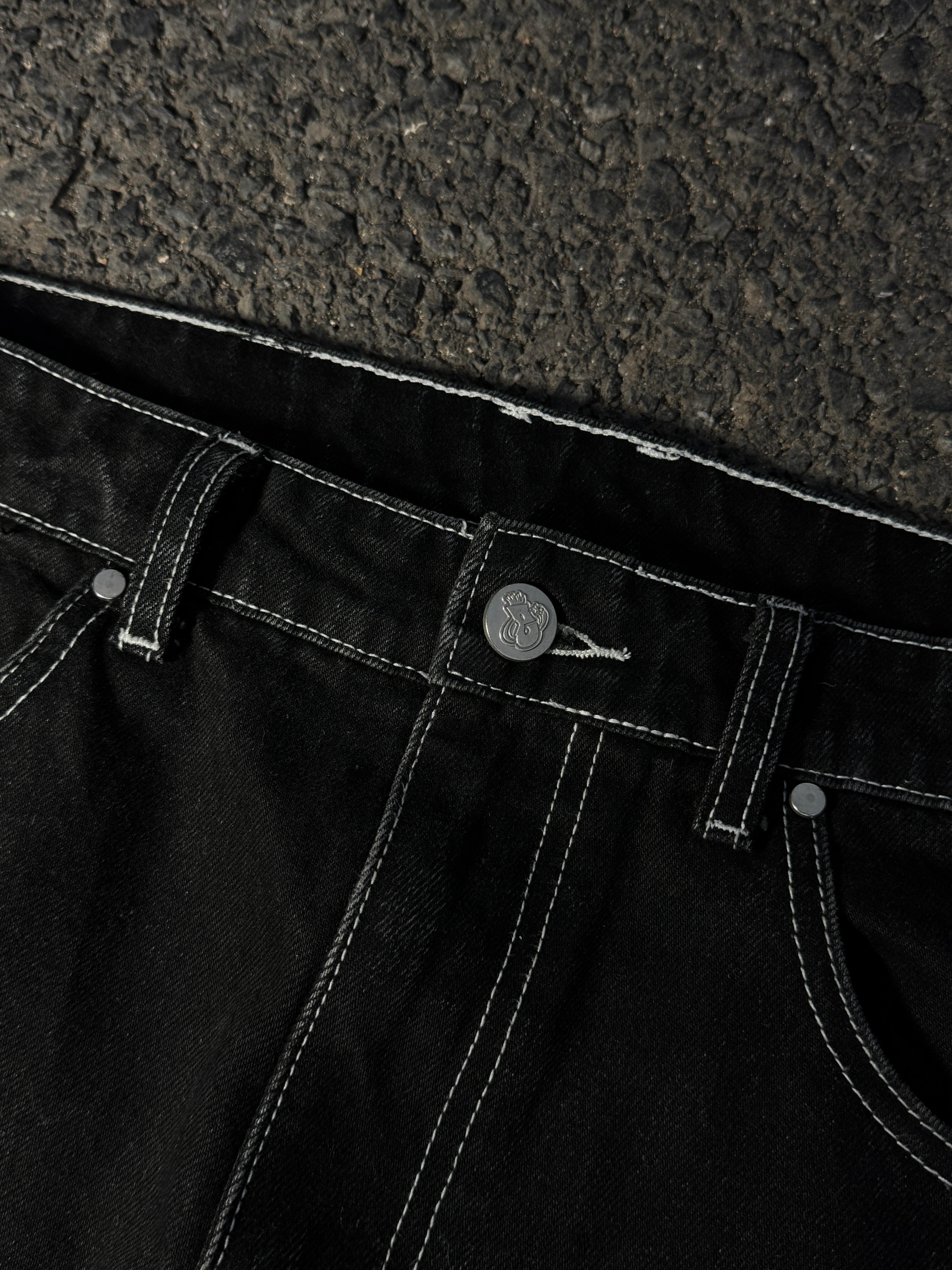 Elixir Cross Baggy Jeans
