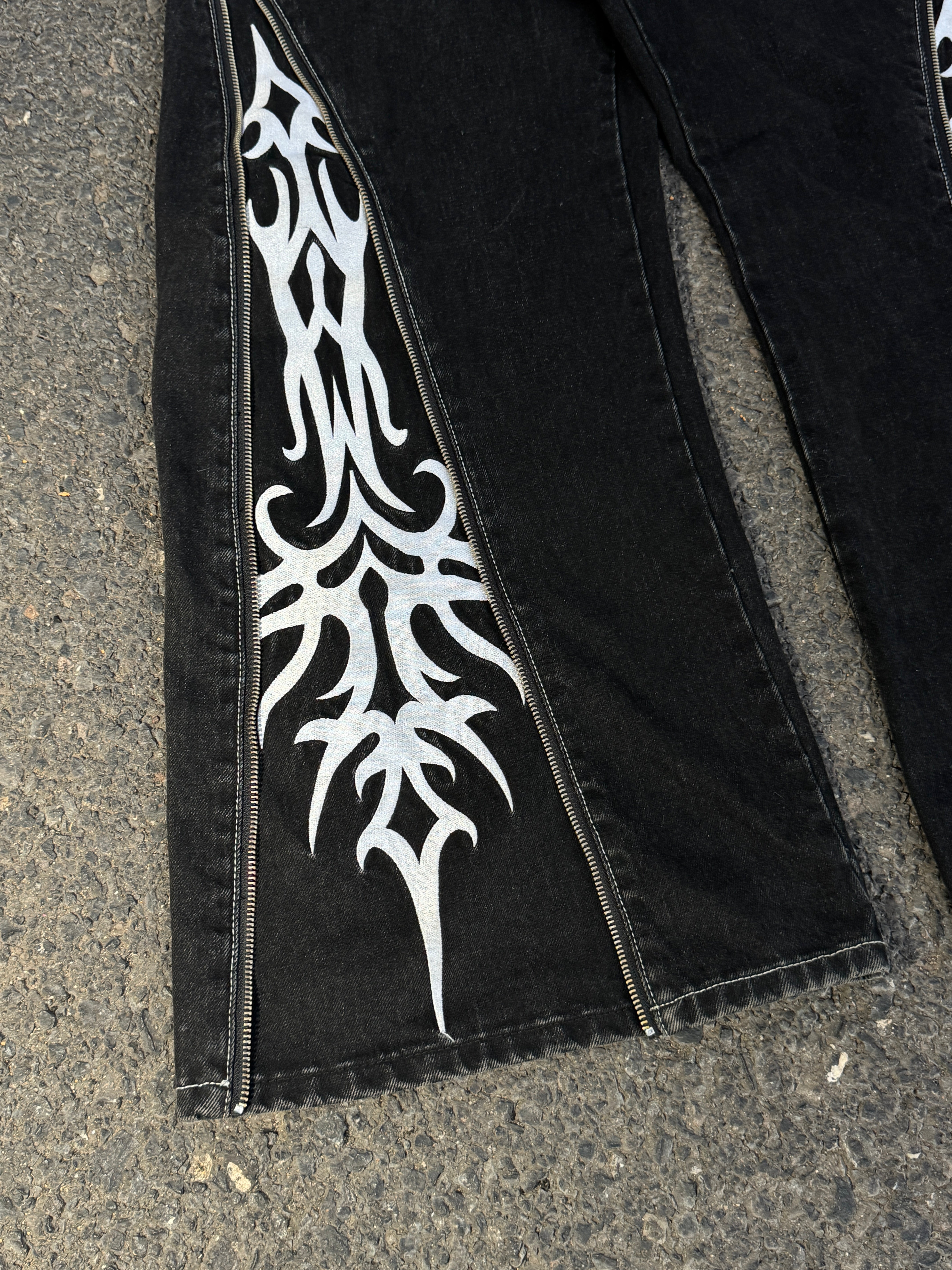 Elixir Cross Baggy Jeans