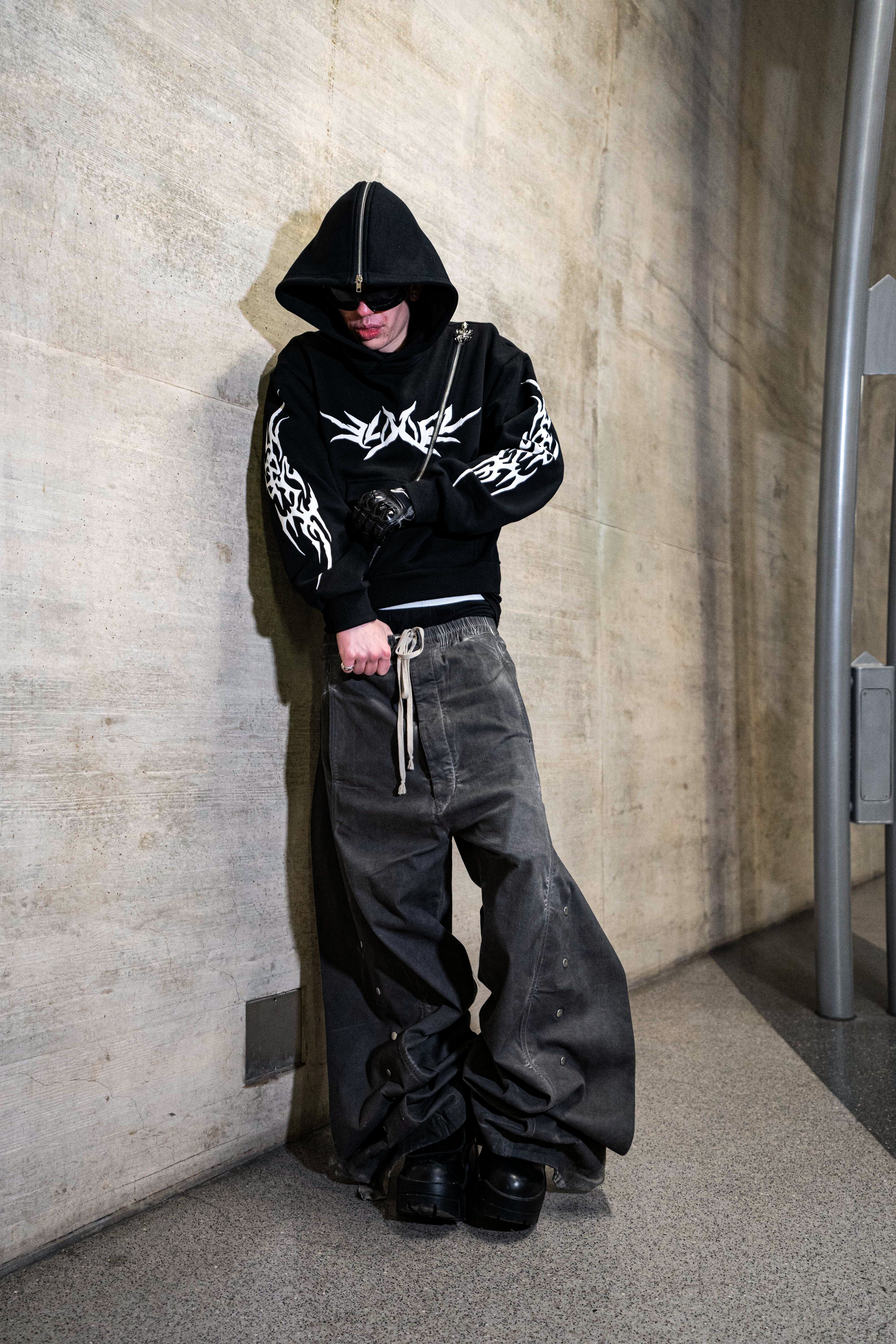 Elixir Diagonal Tribal Black Zip-Up