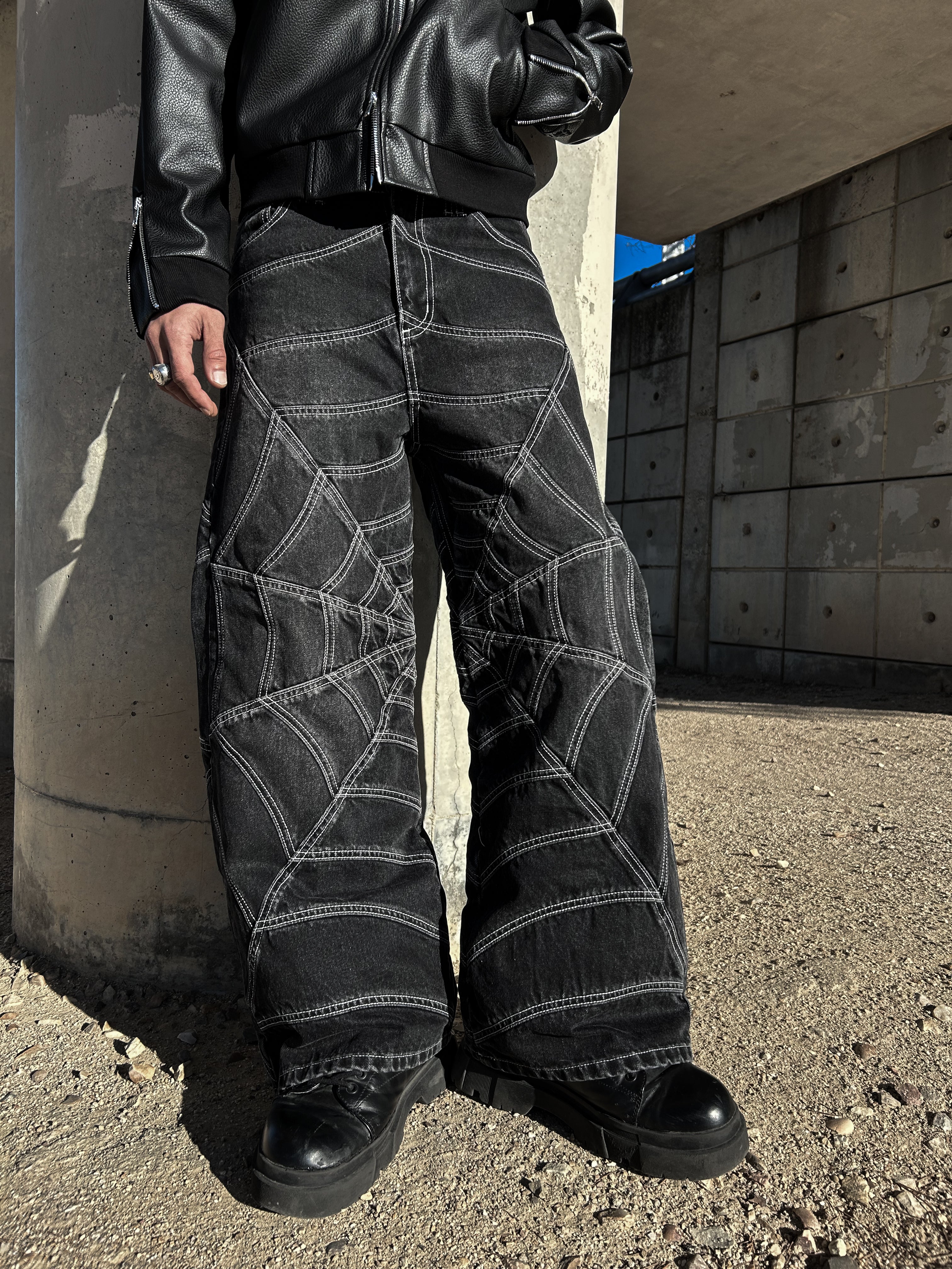 Elixir SpiderWeb Black-White Seams Jeans