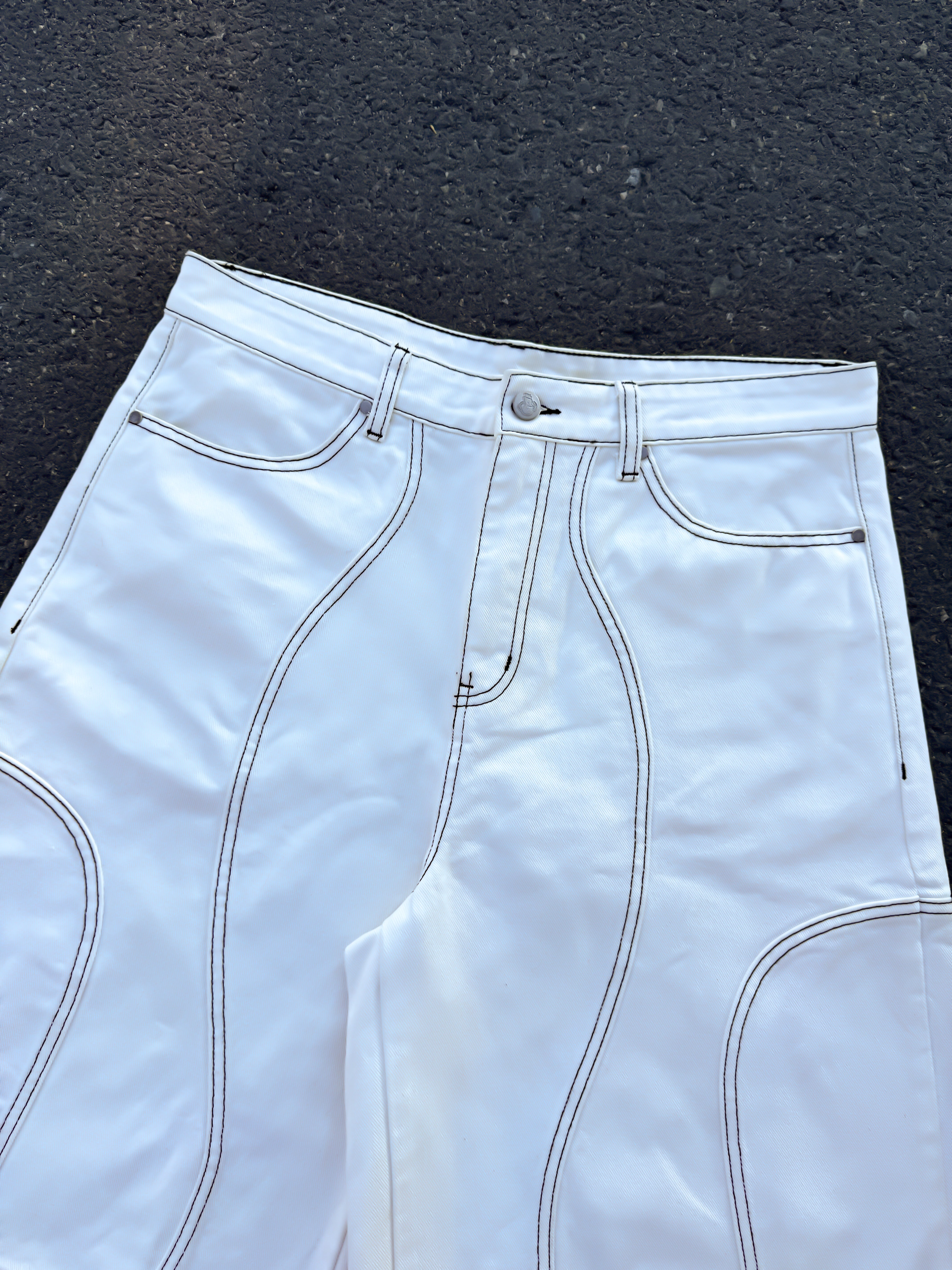 Elixir White Curve Jorts