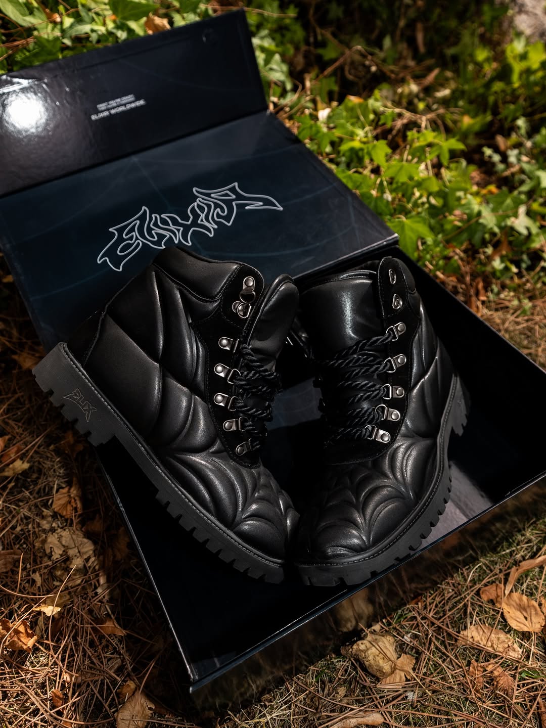 Elixir Dark Spider Boots