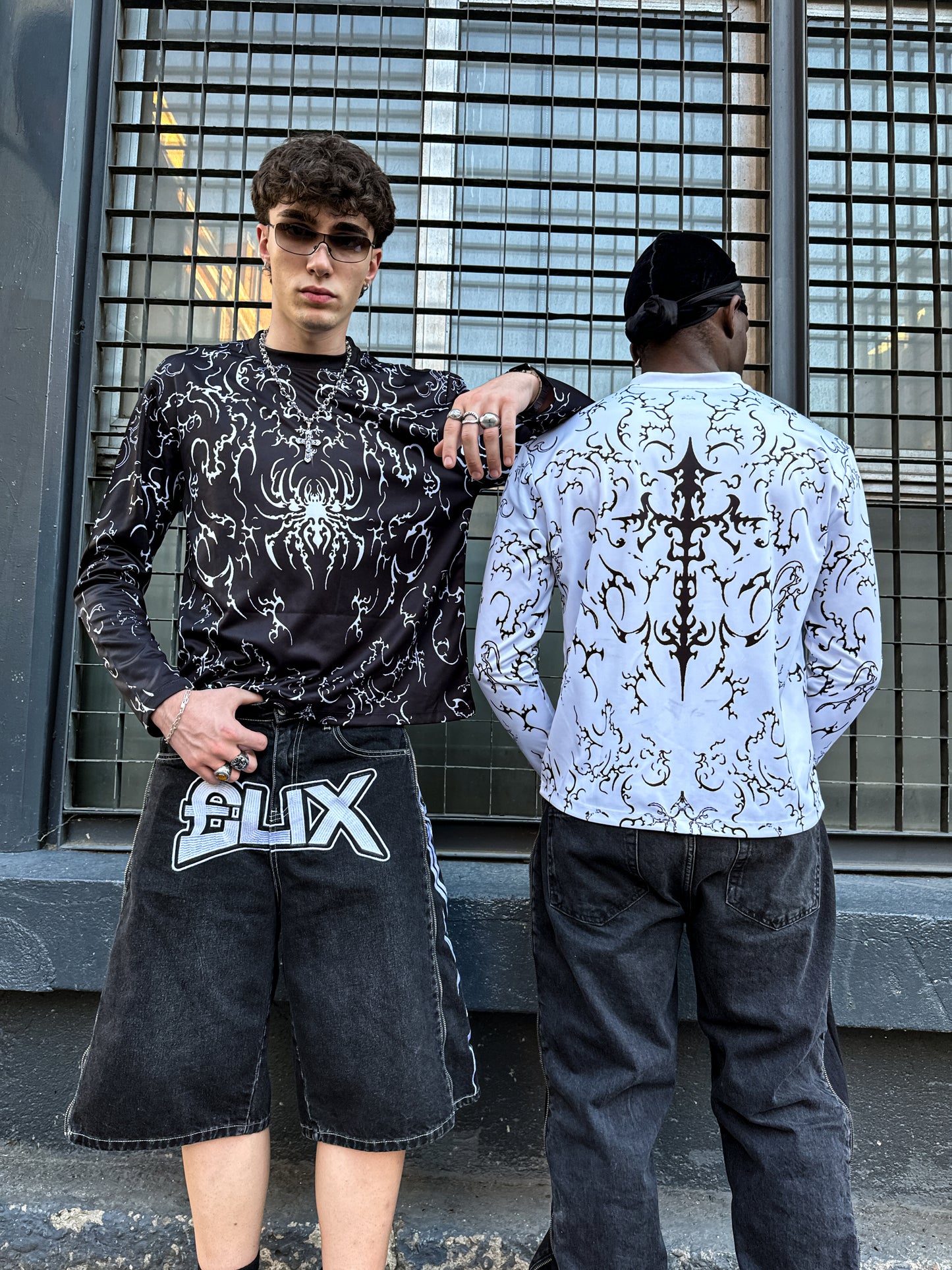 Elixir Tribal Black Long-Sleeve