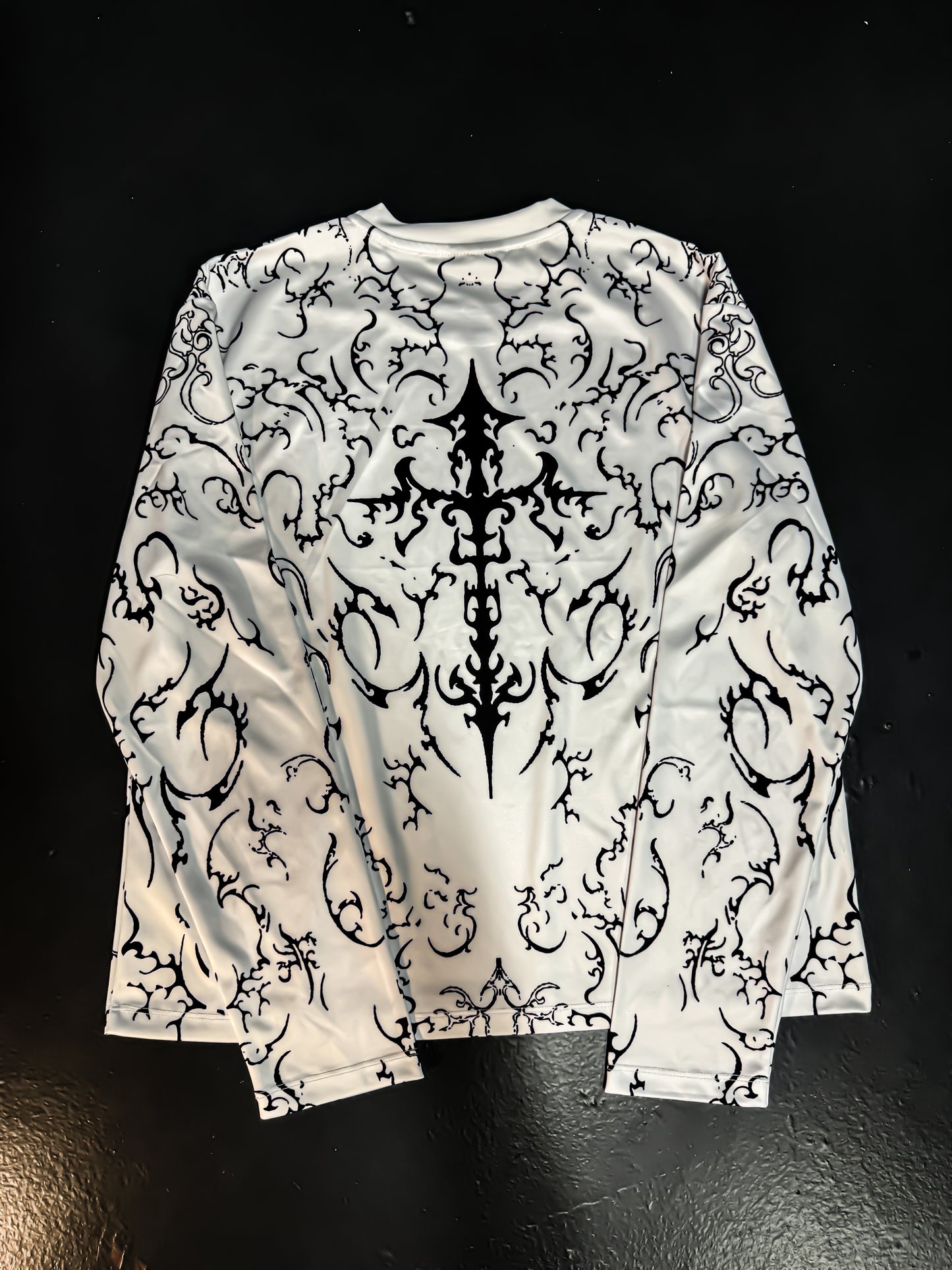 Elixir Tribal White Long-Sleeve