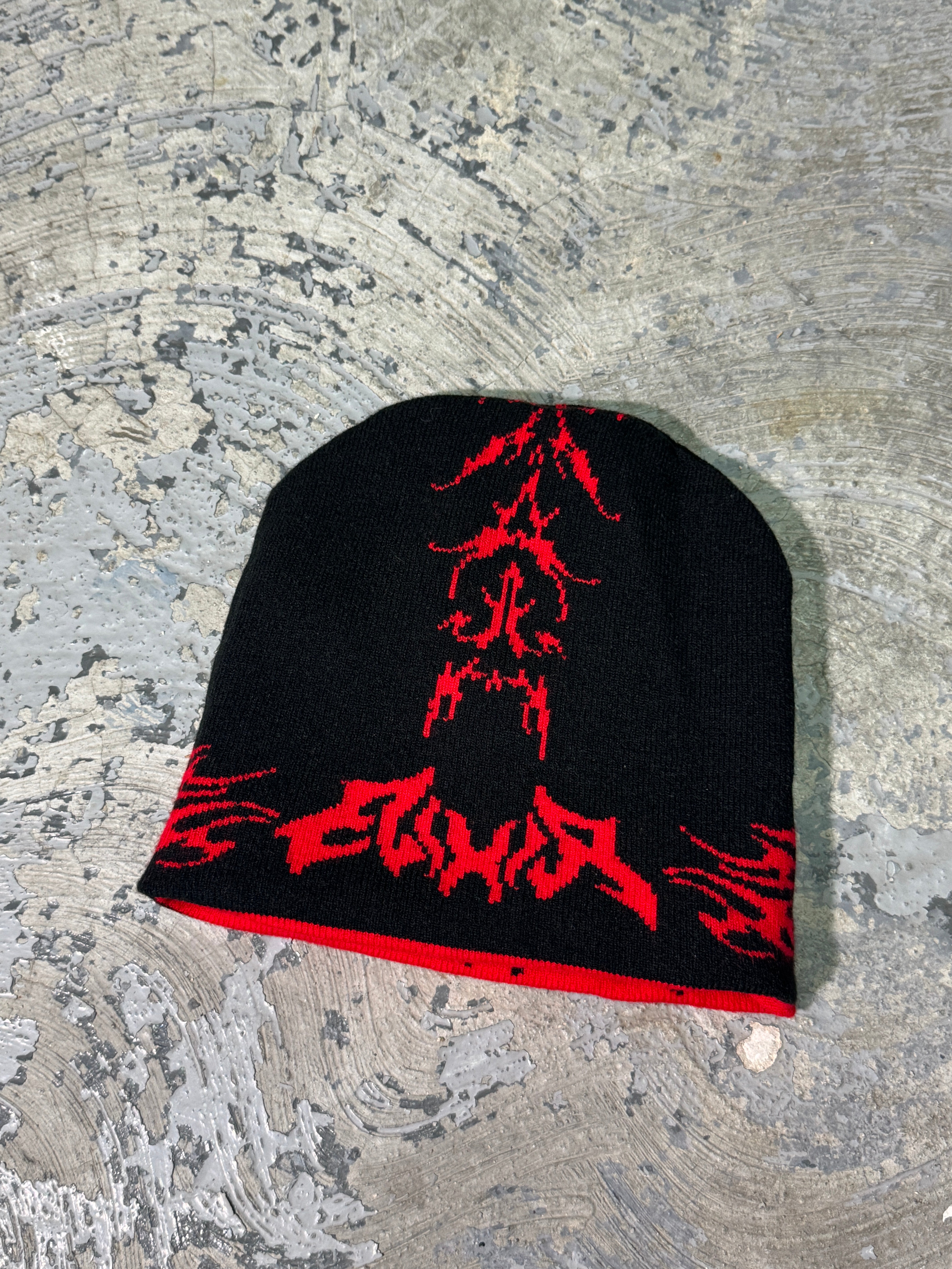 RED-BLACK REVERSIBLE CAP