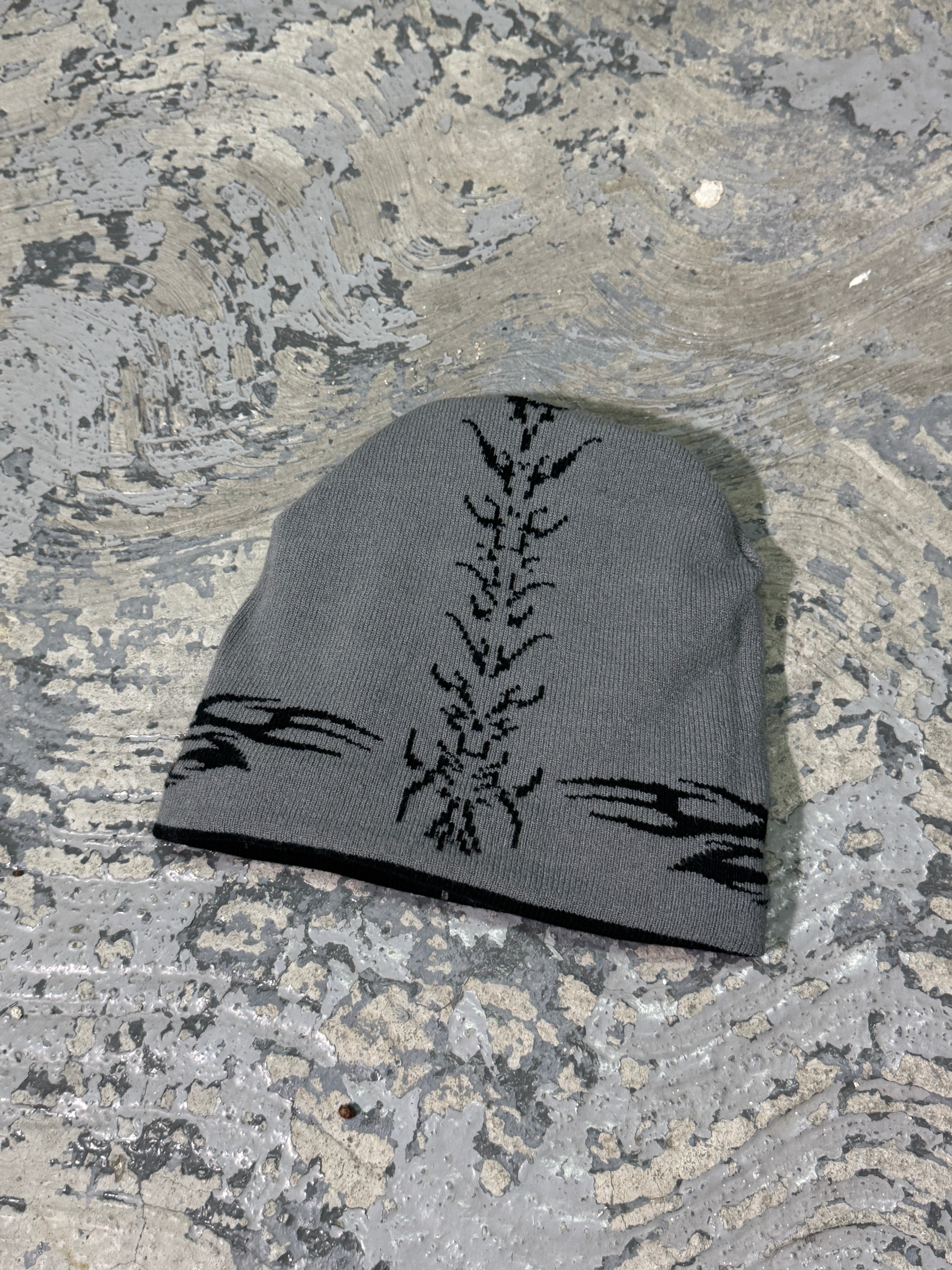 BLACK - GREY REVERSIBLE CAP