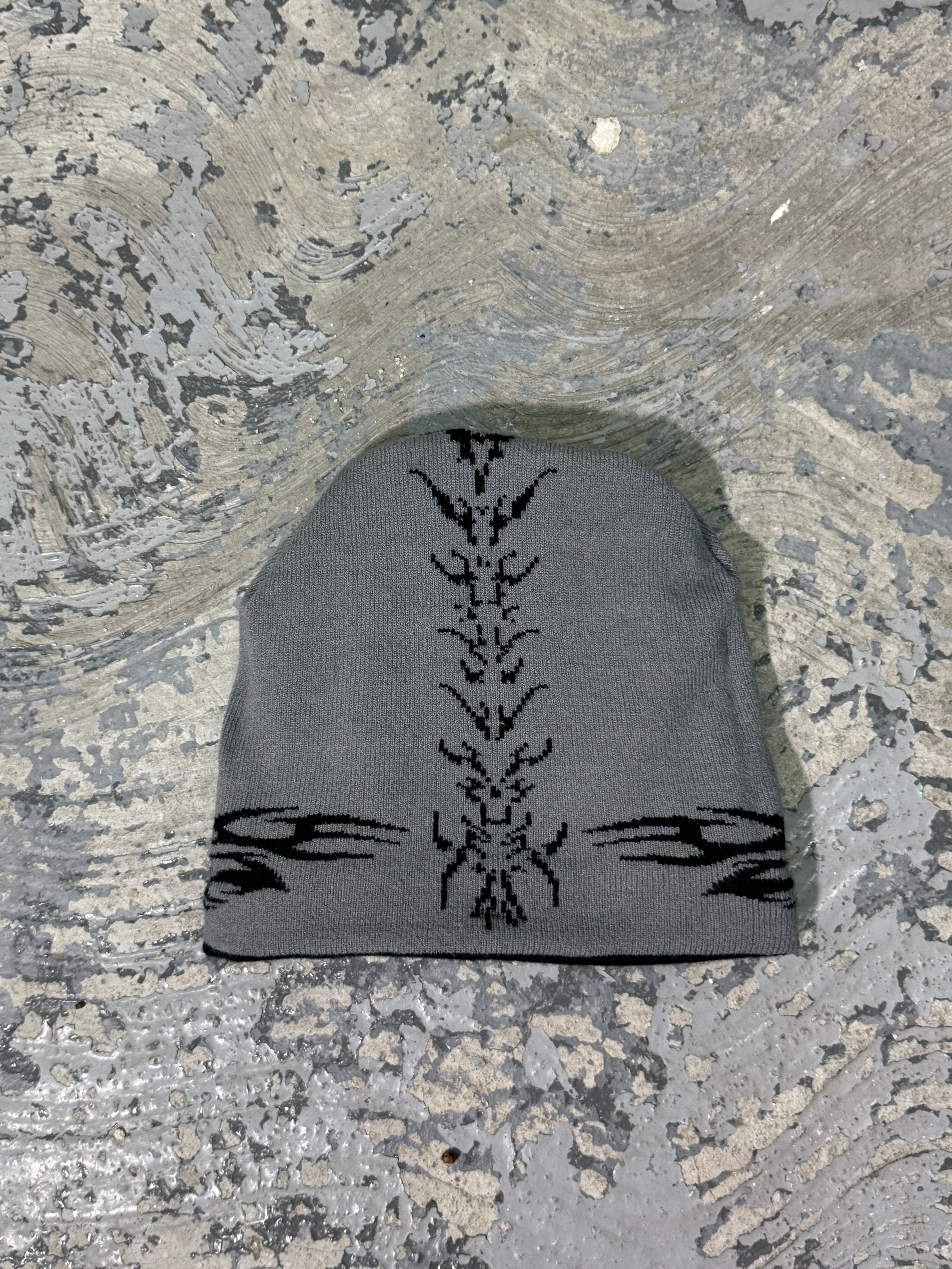 BLACK - GREY REVERSIBLE CAP