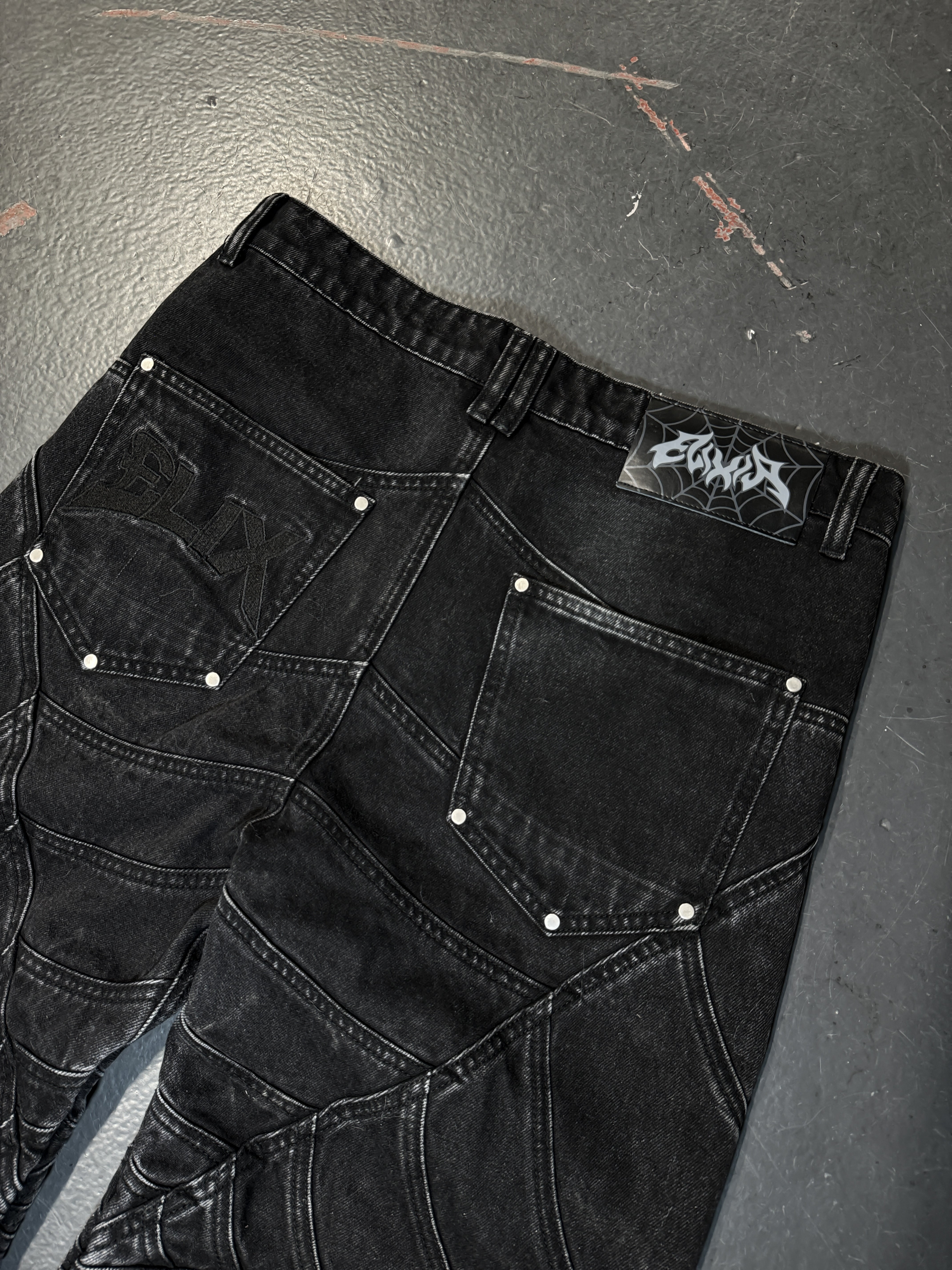 Elixir SpiderWeb Black Seams Jeans